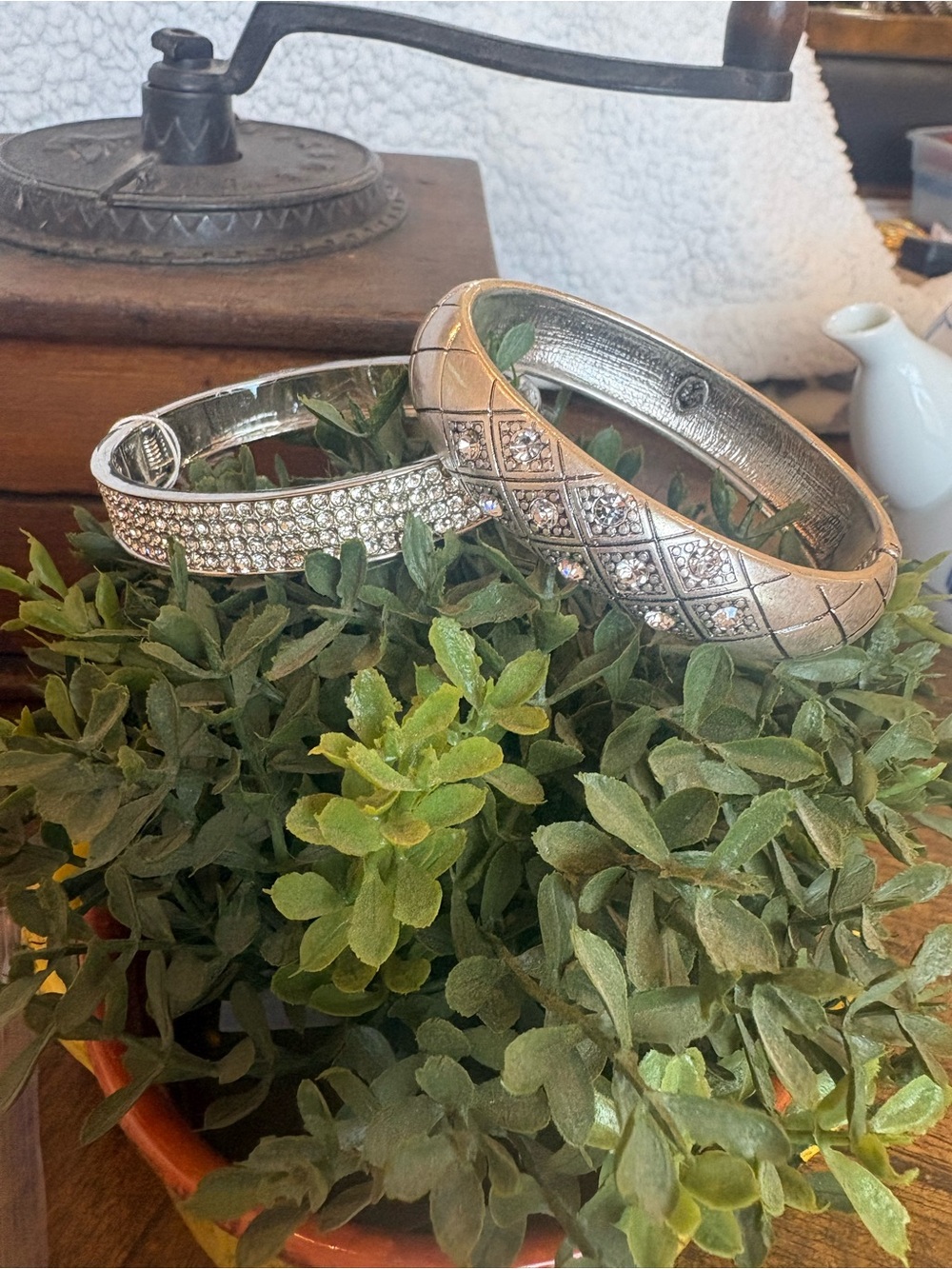 Silver-Tone Decorative Bangle Set - Elegant Crystal Accent